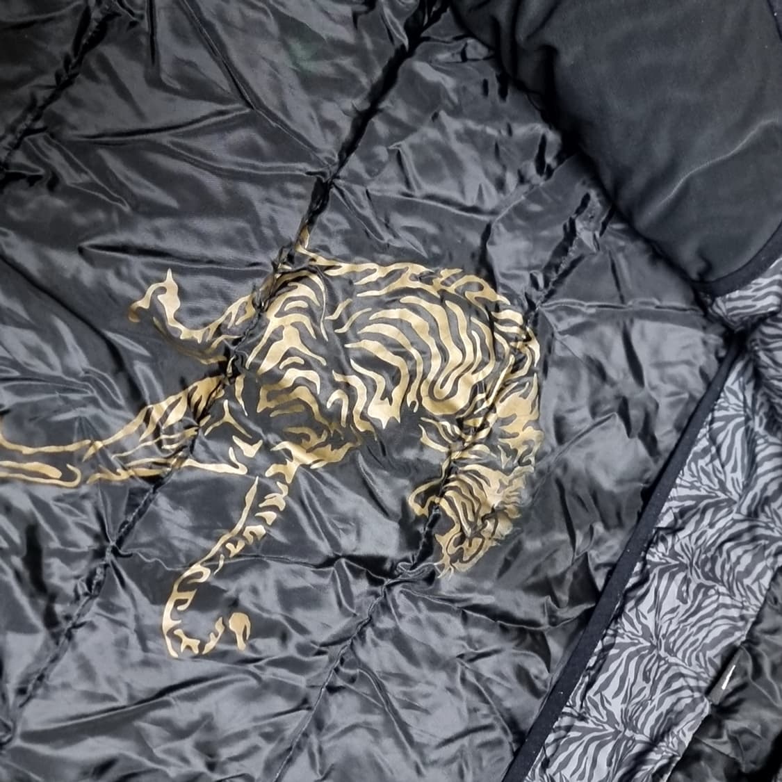 오니츠카타이거 블랙 후드 패딩 점퍼(95-100) 상품이미지6