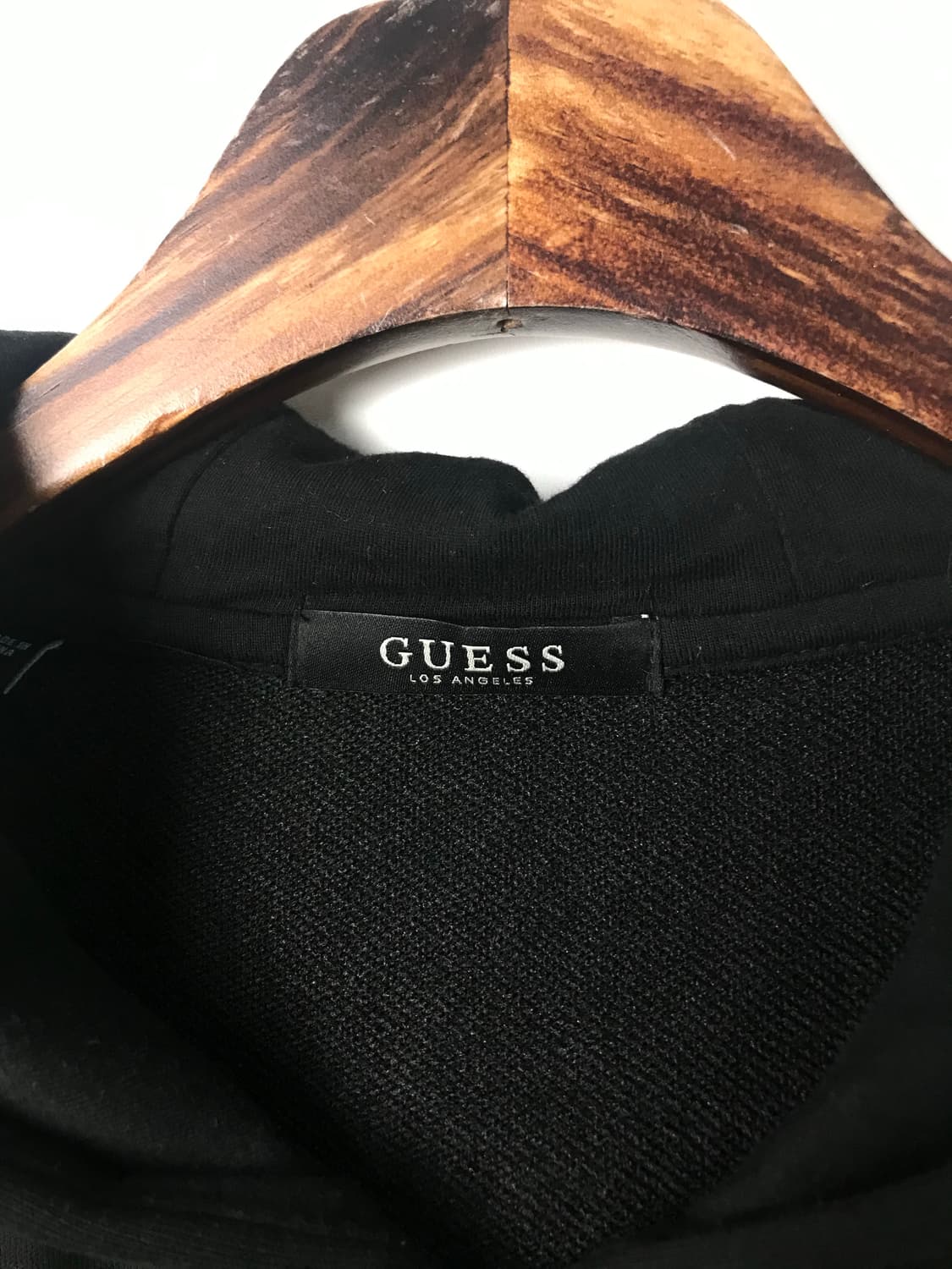 게스 화이트로고 블랙 후드집업 상품이미지6