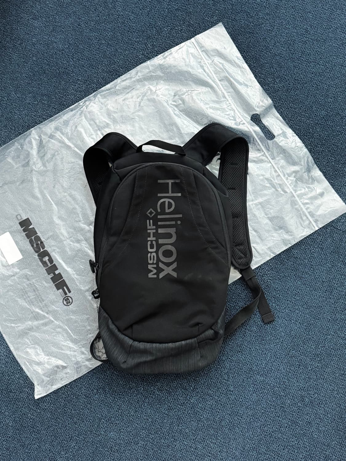 미스치프 X 헬리녹스 백팩 (Black) 상품이미지1