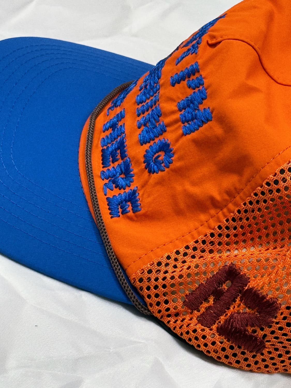 새제품 정가이하 / 알렉스조노 Alex Zono 러닝 트러커햇 오렌지블루 상품이미지1