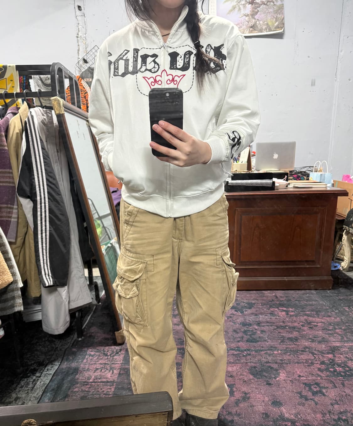 크라운 자수•프린팅 화이트 집업 상품이미지2