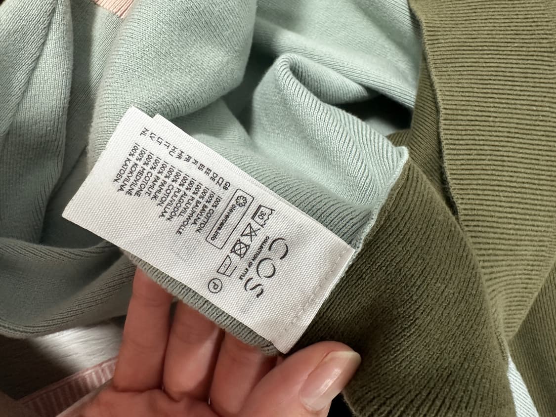 COS 남성 배색 카라 니트 상품이미지9