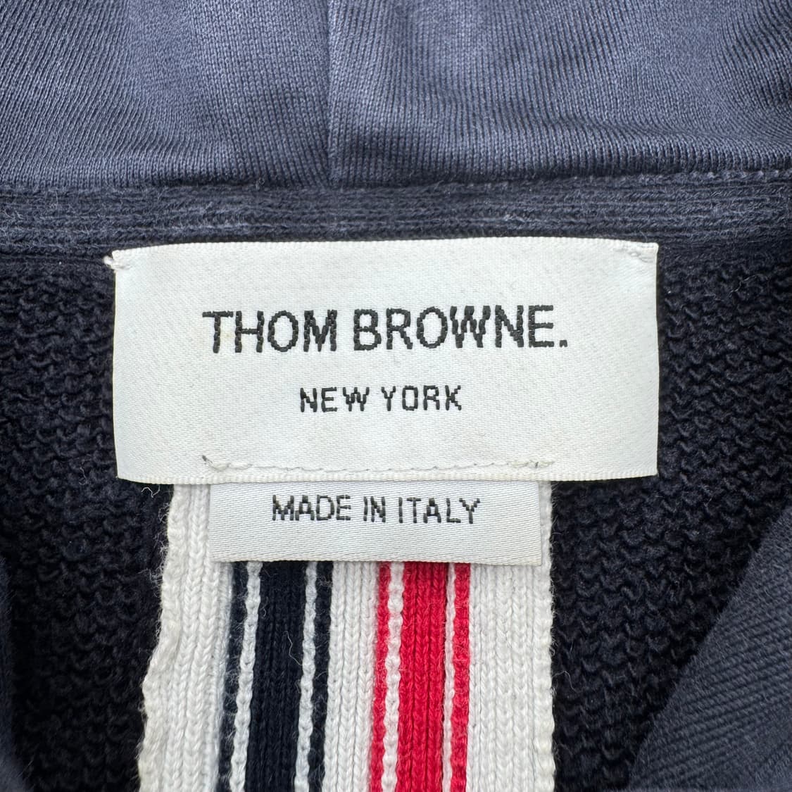 톰브라운 후드티 상품이미지3