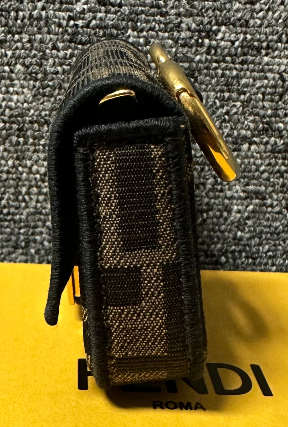 펜디 바게트 백 상품이미지4