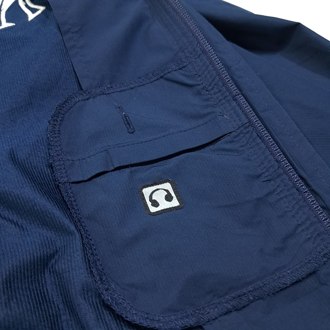 CL719 XL 나이키 00s MLB 뉴욕양키스 바람막이 자켓 상품이미지4