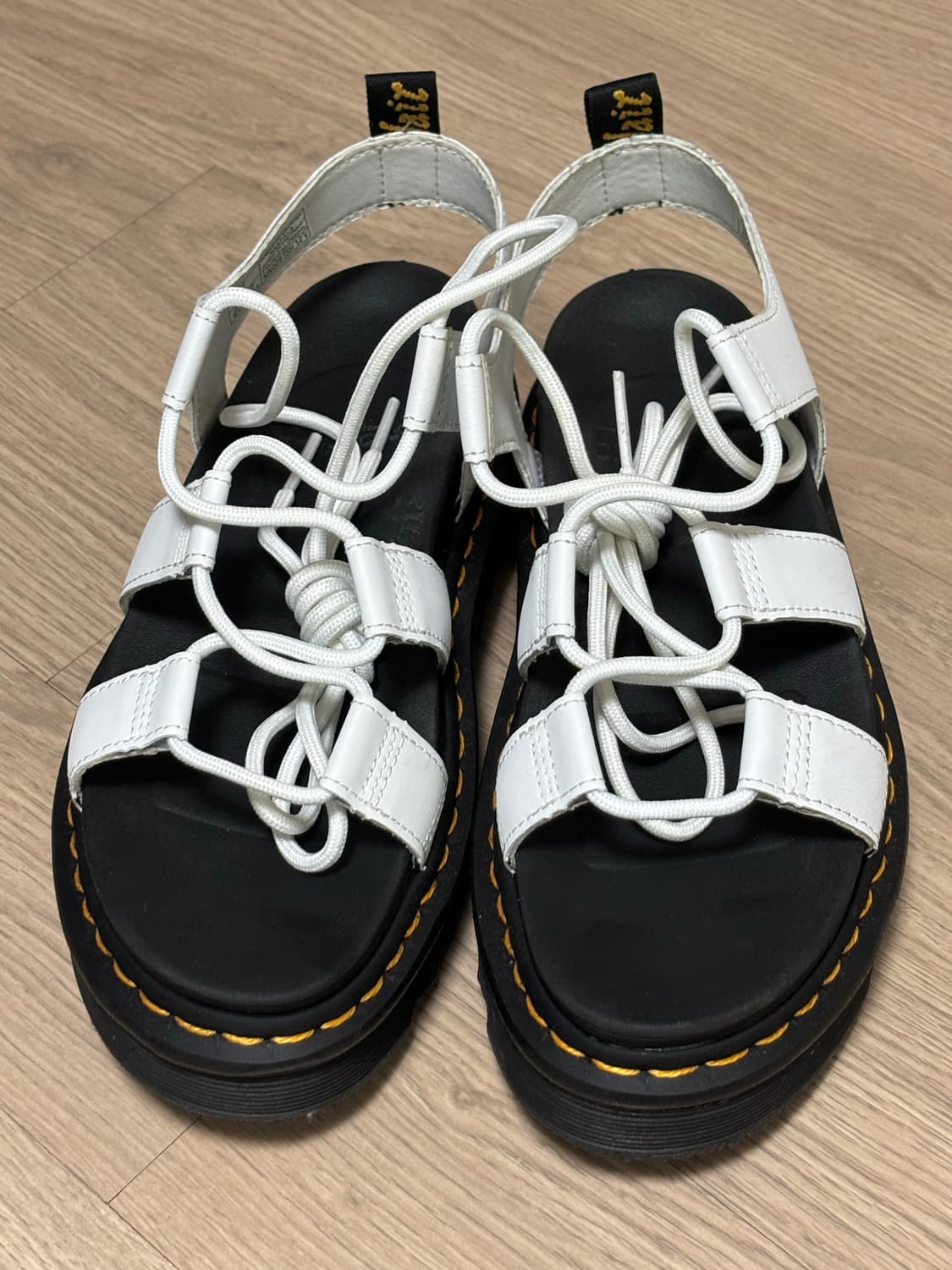 닥터마틴 나틸라 화이트 240 uk5 상품이미지2