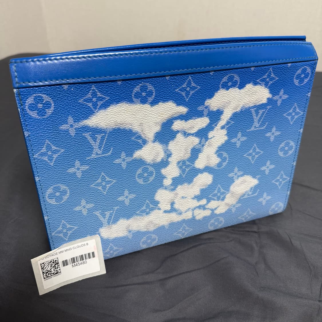 [새상품급.정품] 루이비통 클라우드 보야주 클러치 상품이미지1