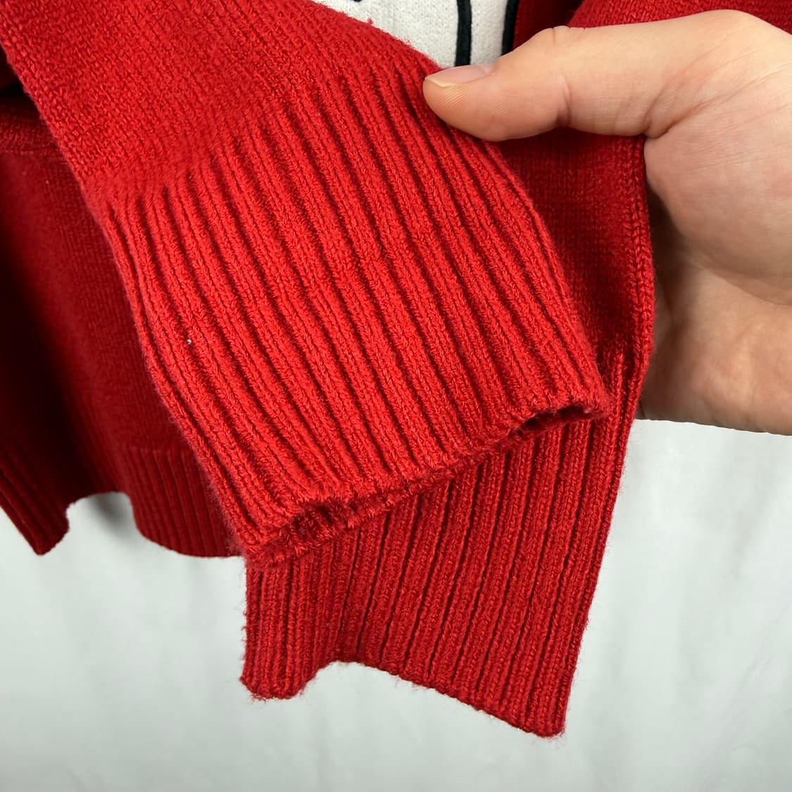 (100) 키스해링 빅로고 니트 레드 상품이미지4