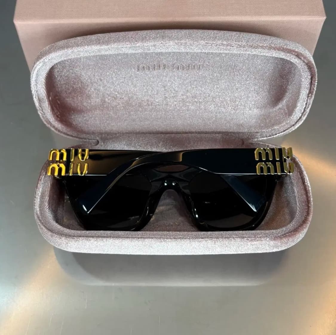 [정품] 미우미우 시그니처 크리스탈 선글라스 풀구성 상품이미지2