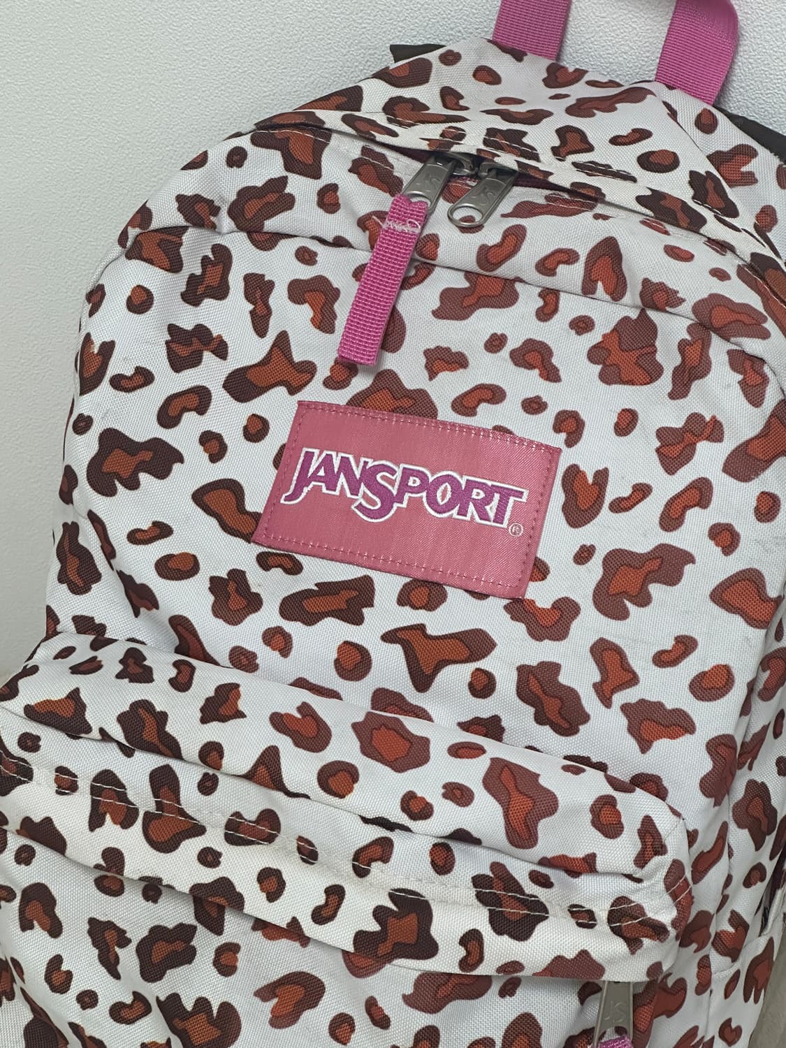 잔스포츠 레오파드 백팩 상품이미지3