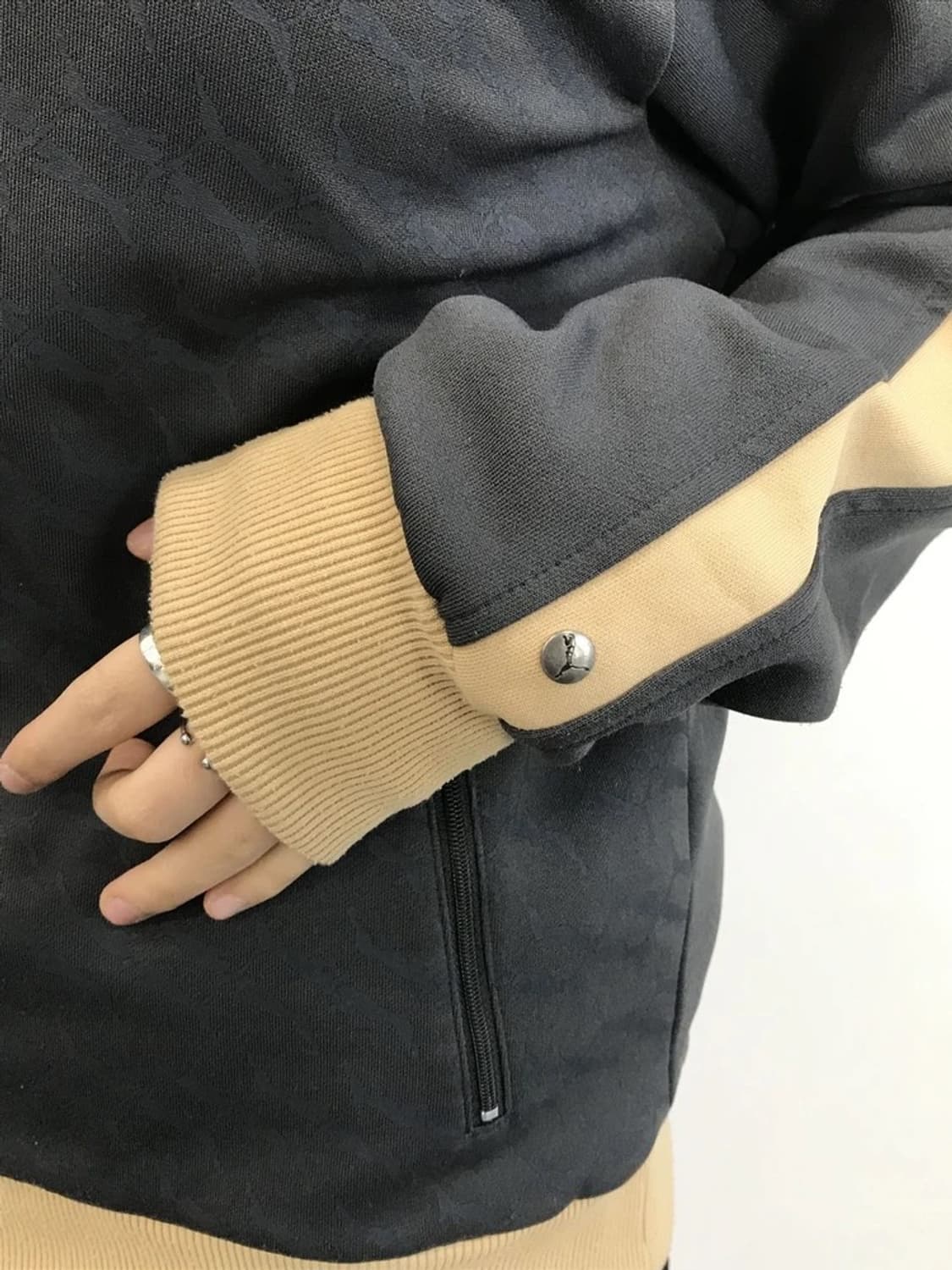 Puma Charcoal Beige Track Jacket 상품이미지4