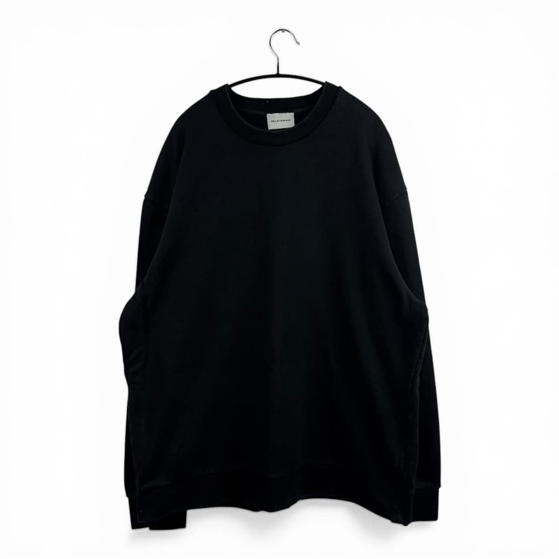 (110) 솔리드옴므 LOVE 백로고헤비웨이트 맨투맨 블랙 상품이미지1