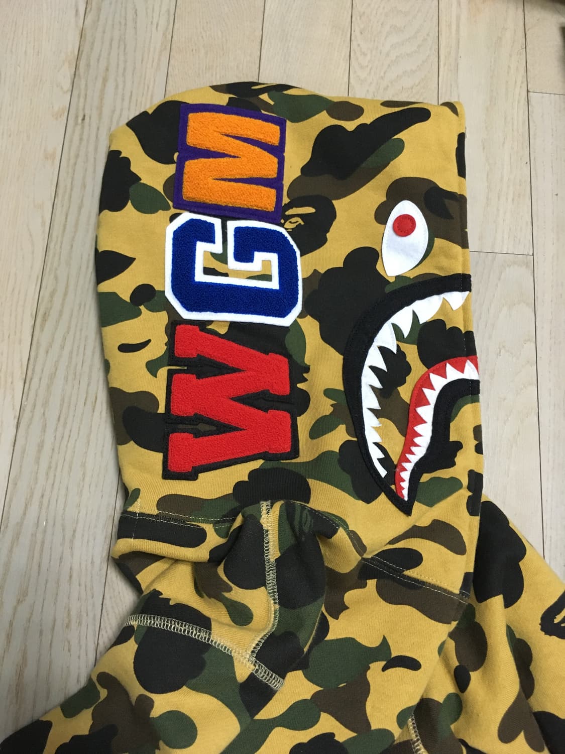 베이프 퍼스트 카모 샤크 풀집 후드집업 황계 m 상품이미지3