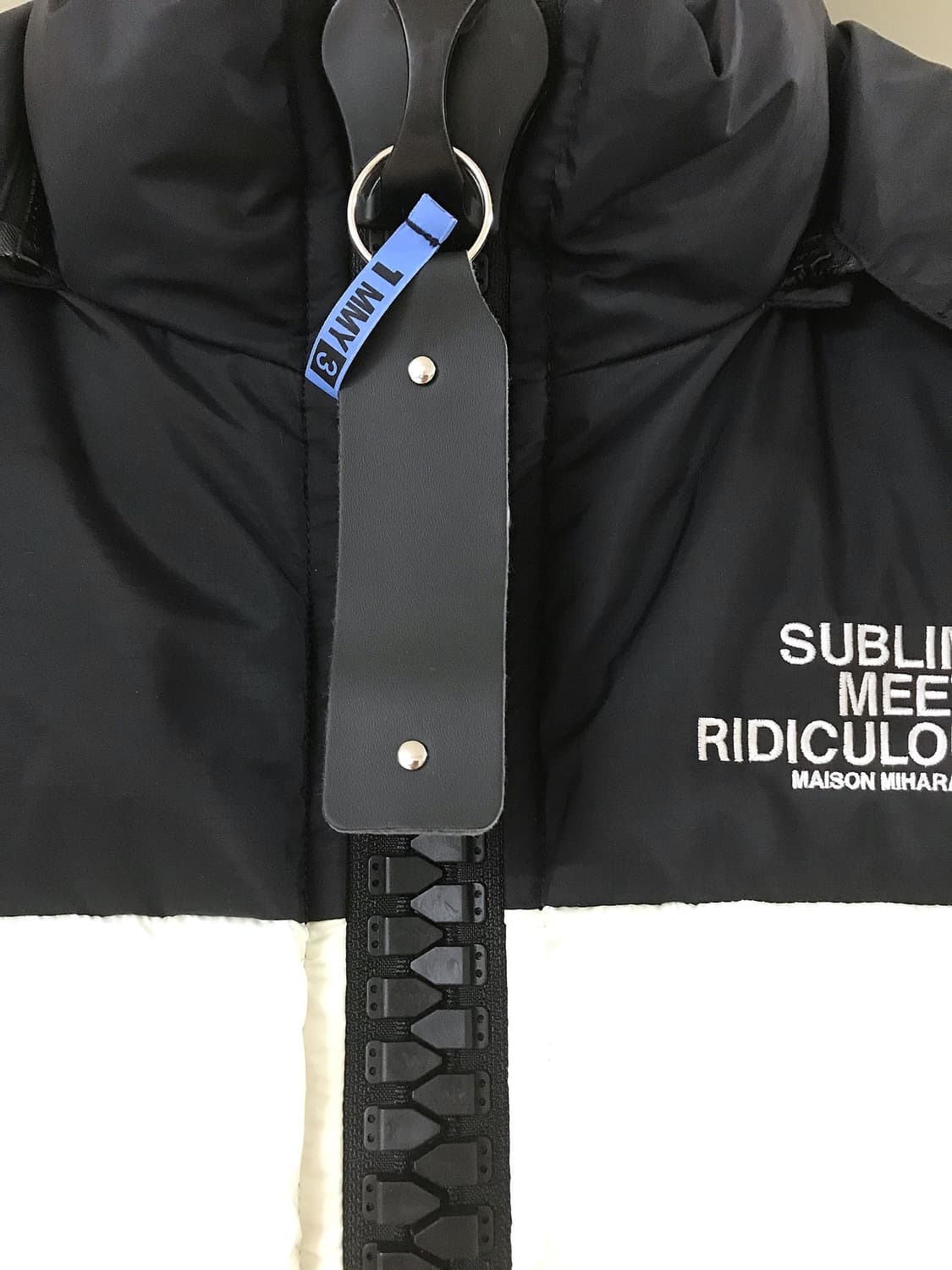 @새상품@ 미하라야스히로 패딩 런웨이 오버사이즈 빅지퍼 화이트 상품이미지8