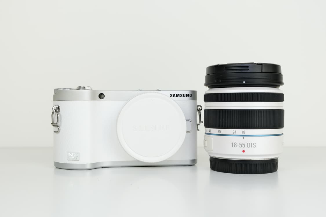 삼성 NX300 미러리스 디지털 카메라 상품이미지1