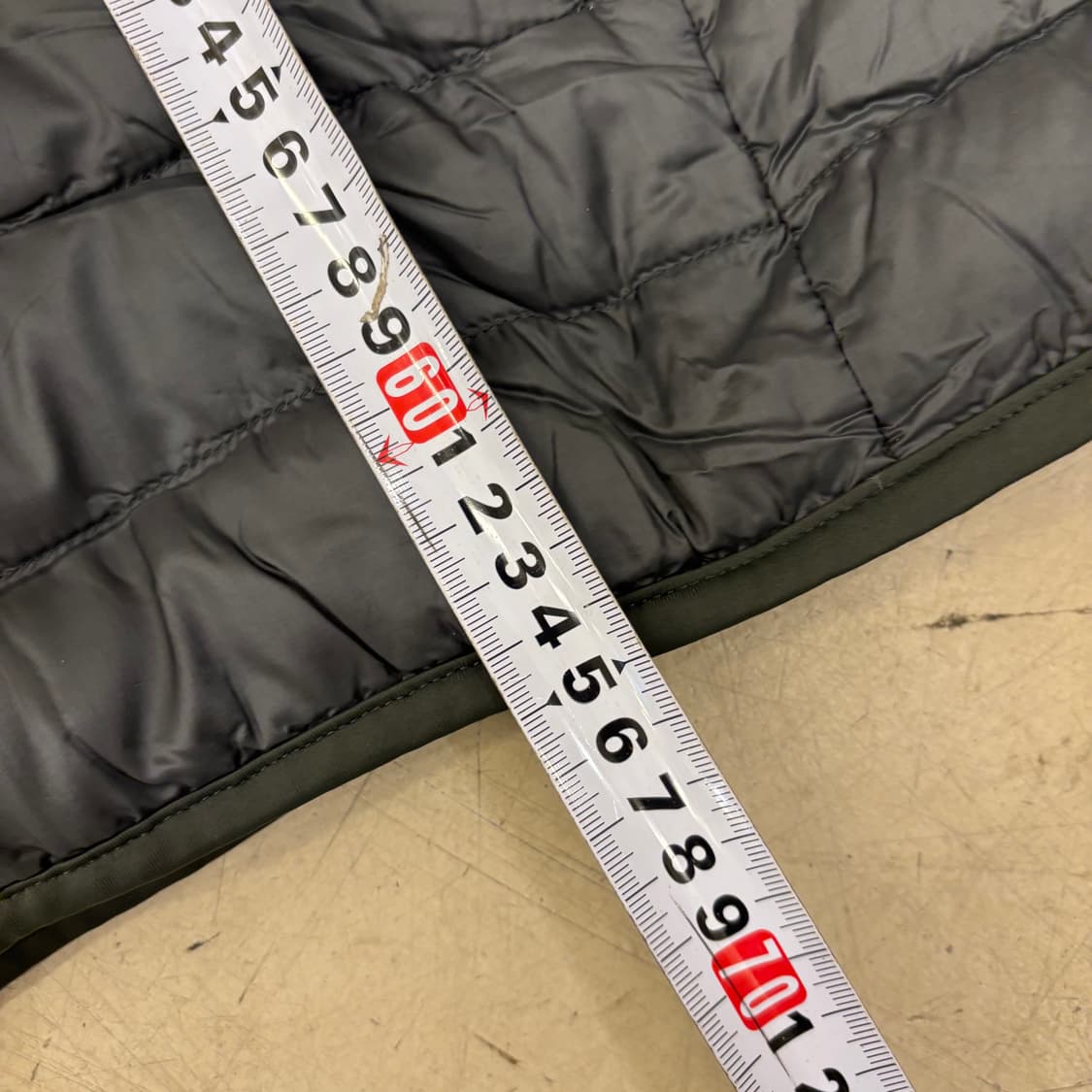 유니클로 경량 패딩 상품이미지4