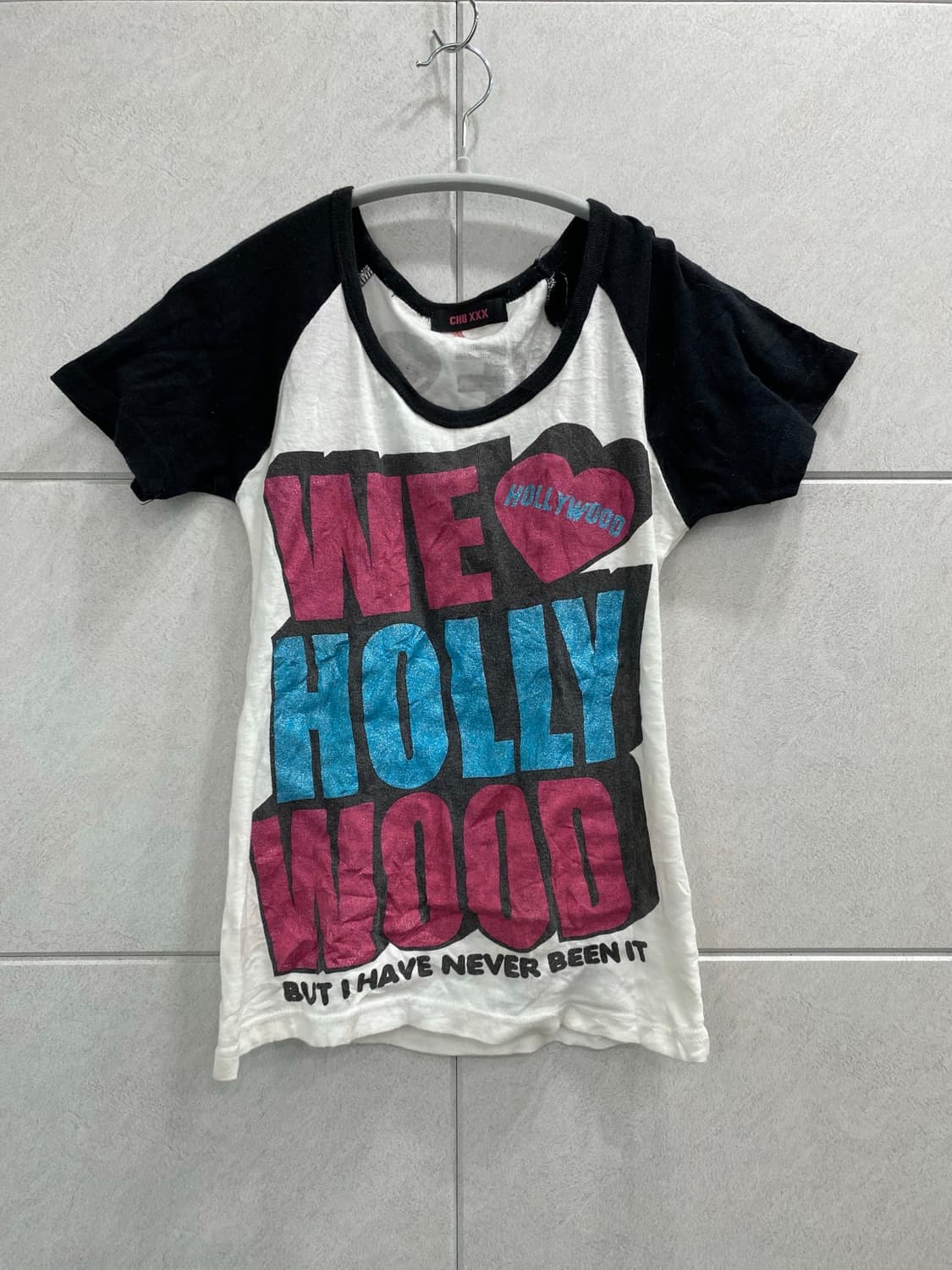  [CHU XXX]Hollywood Print Slim Fit Top 상품이미지4