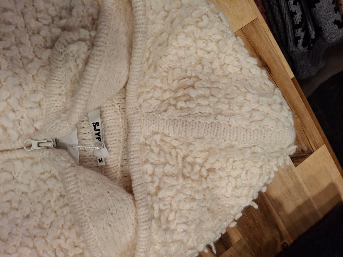 (마지막특가) SJYP 부클니트 후드집업 M 새상품 상품이미지5