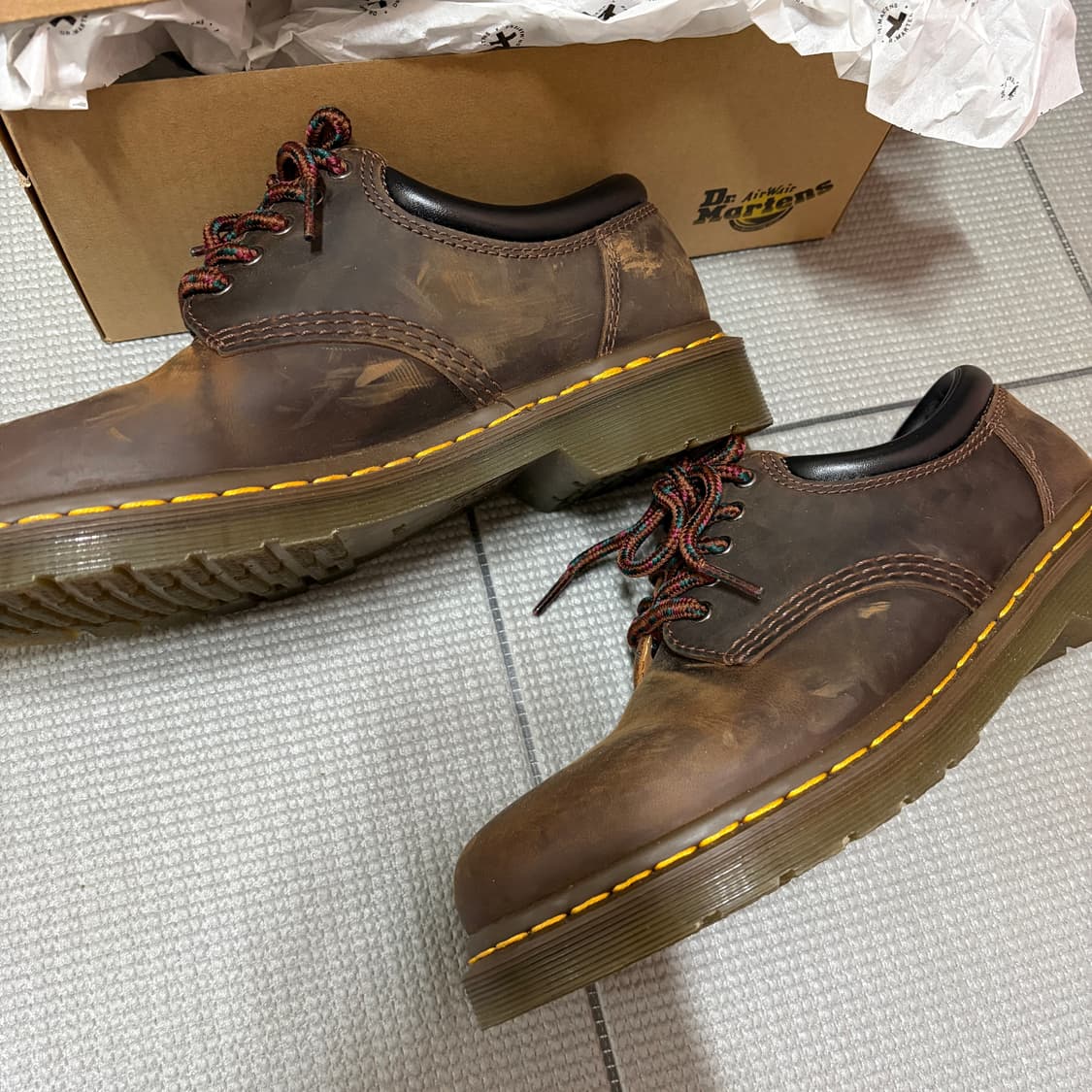 닥터마틴 8053 브라운 250 사이즈 상품이미지4