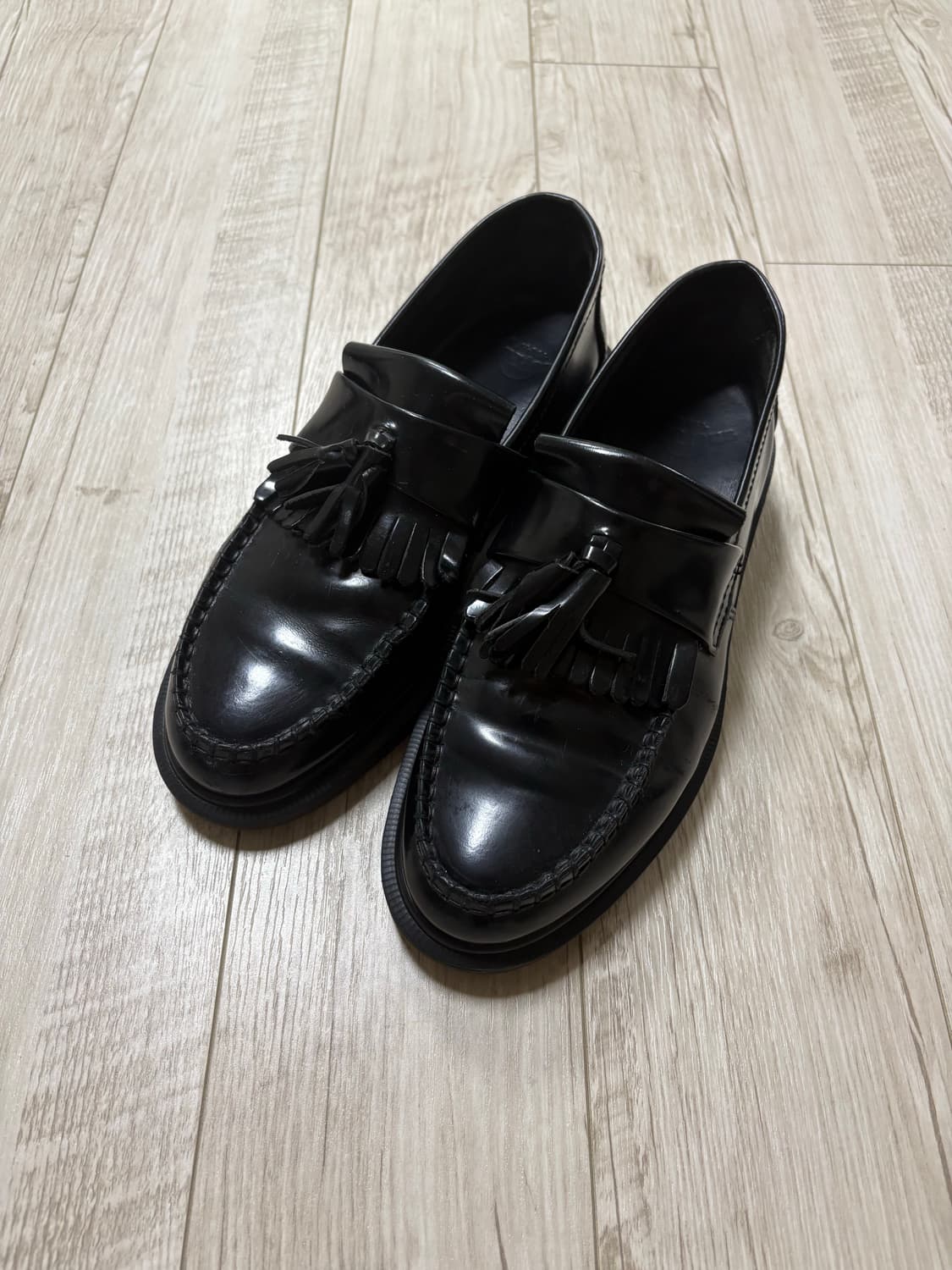 닥터마틴 아드리안 블랙 270 상품이미지1