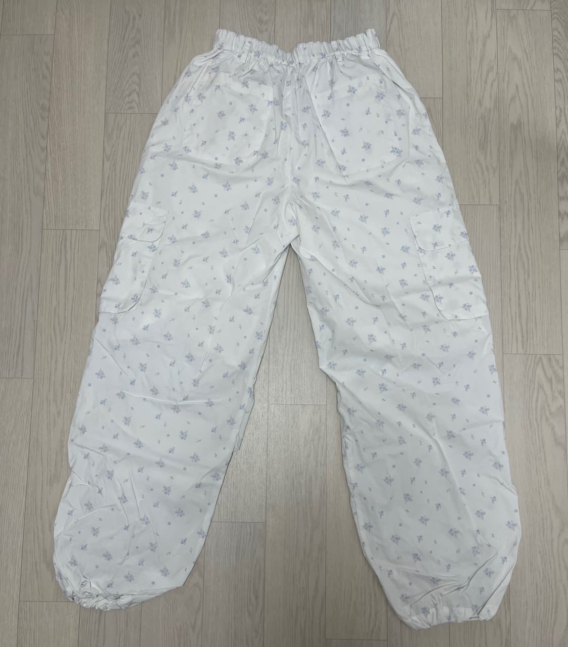 마가린핑거스 플라워 카고 팬츠 (화이트) 상품이미지4