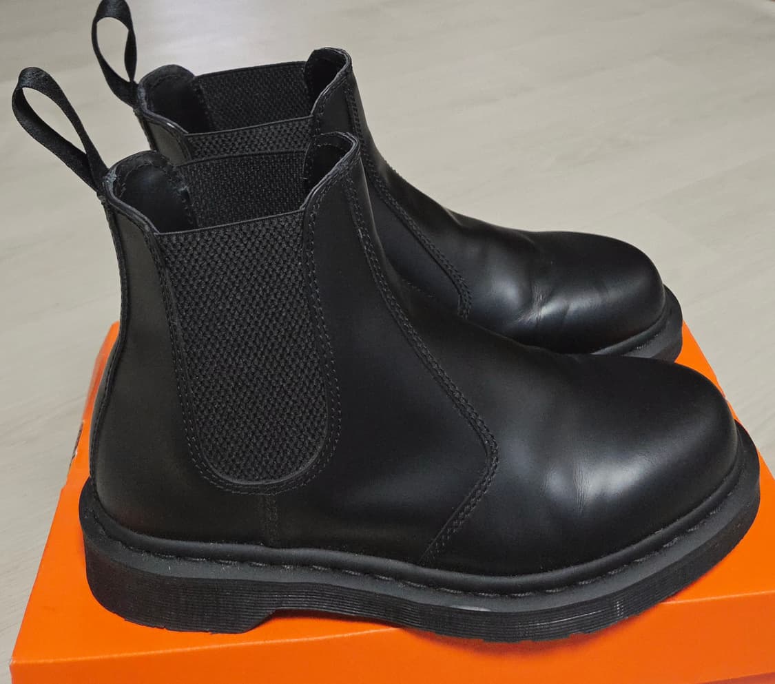 닥터마틴 2976 모노 블랙 상품이미지4