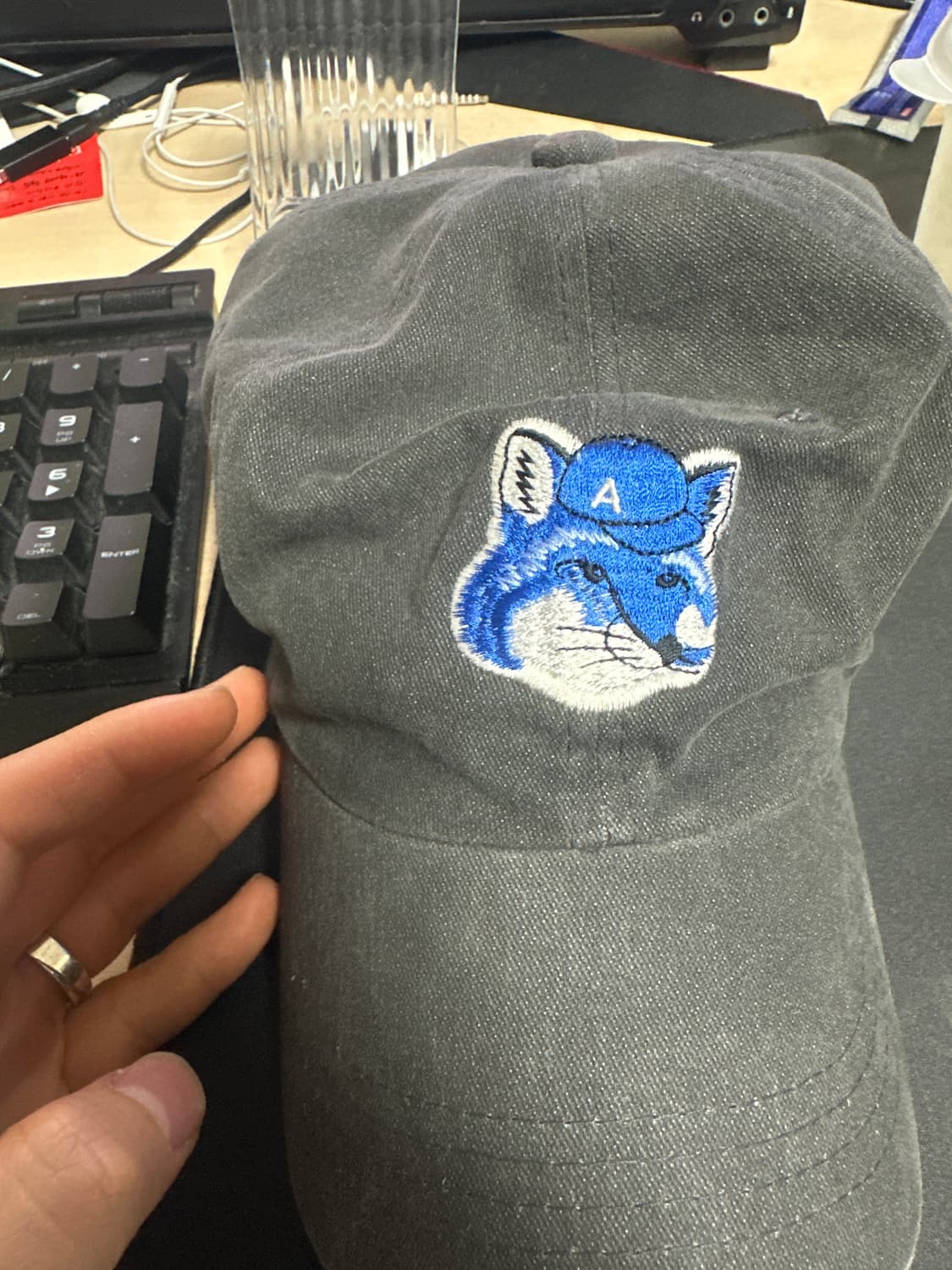 아더에러 메종키츠네 볼캡 상품이미지1