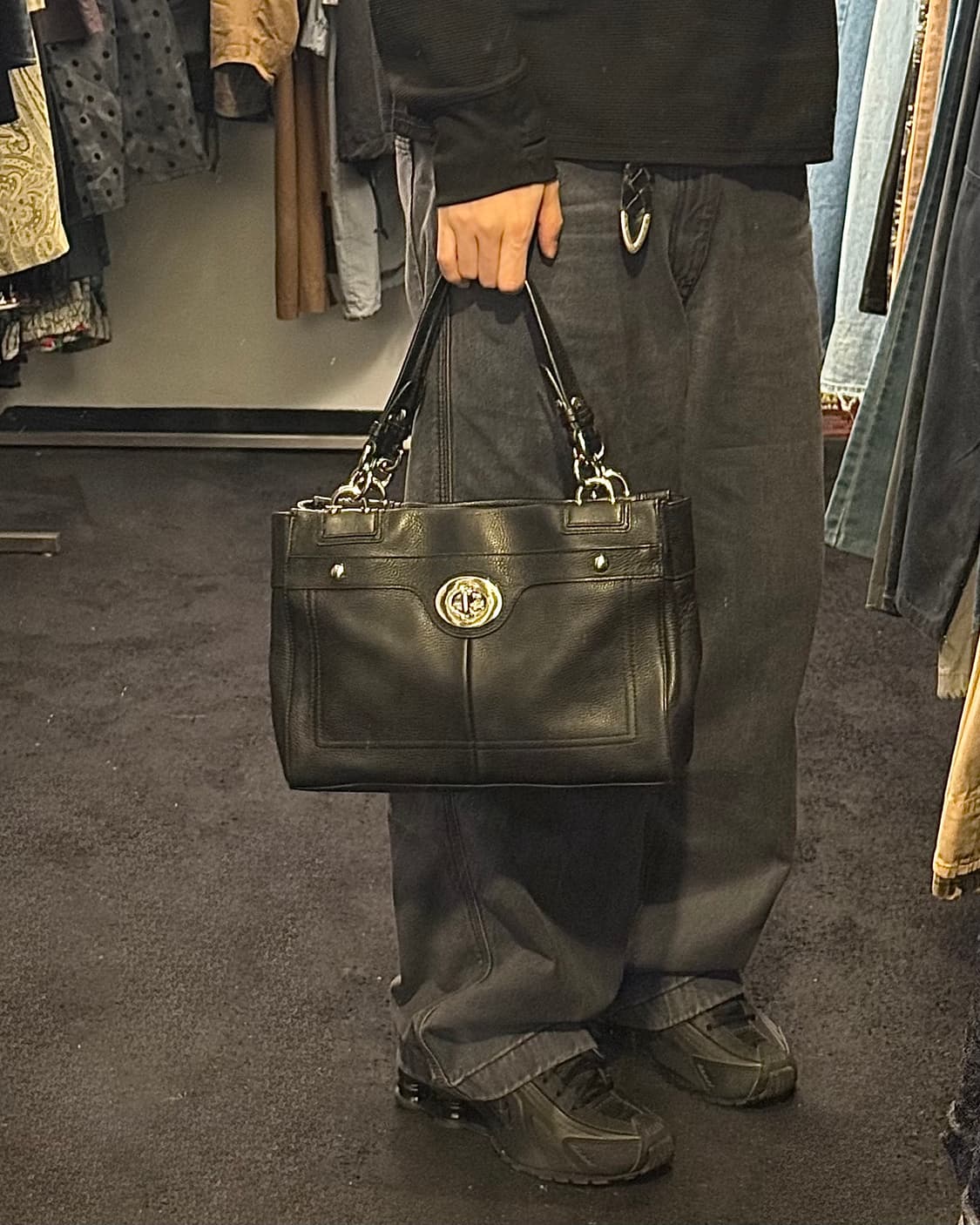 코치 체인 가죽 블랙 숄더 사첼백 핸드백 토드백 첼시백 락 시크 고스펑크 상품이미지2