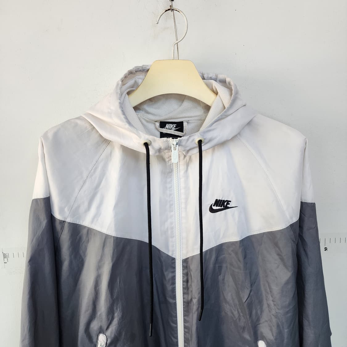 나이키 바람막이 화이트/그레이 후드집업 상품이미지2
