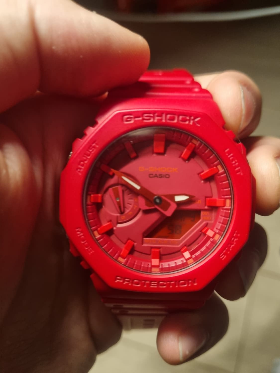 카시오 지샥 GA-2100-4ADR 상품이미지2