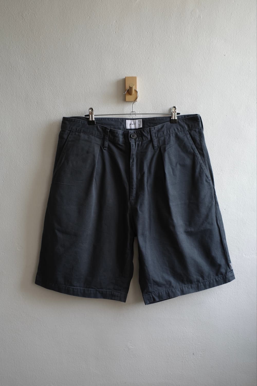 더블탭스 치노 쇼츠 상품이미지1