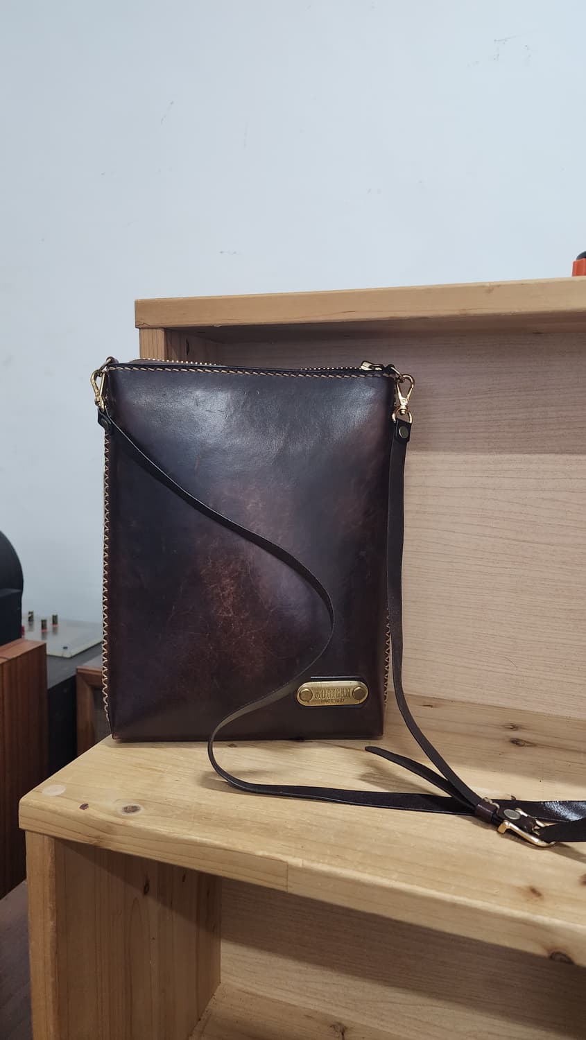 모건 레더 크로스백 브라운 상품이미지1