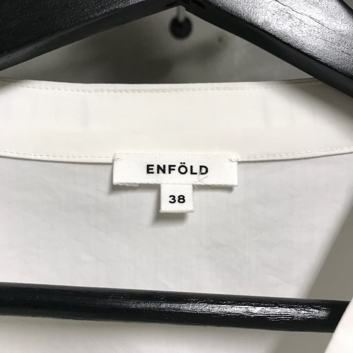 엔폴드 브이넥 셔츠 화이트 38(W) 상품이미지4