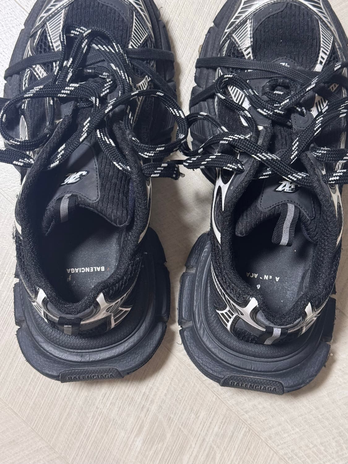 발렌시아가 3XL 블랙 42 상품이미지4