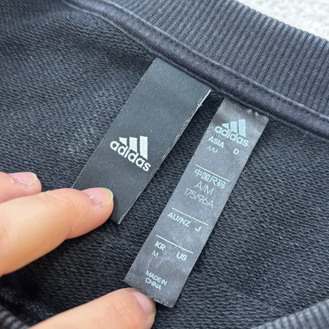 M 아디다스 스몰로고 맨투맨 티셔츠 0309E 상품이미지3