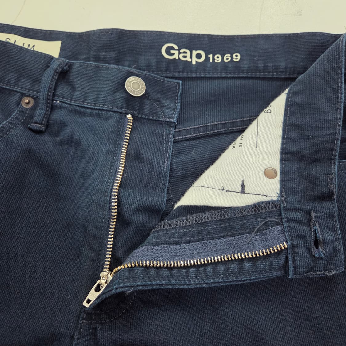 갭 슬림핏 네이비 코튼팬츠 32/30 상품이미지4