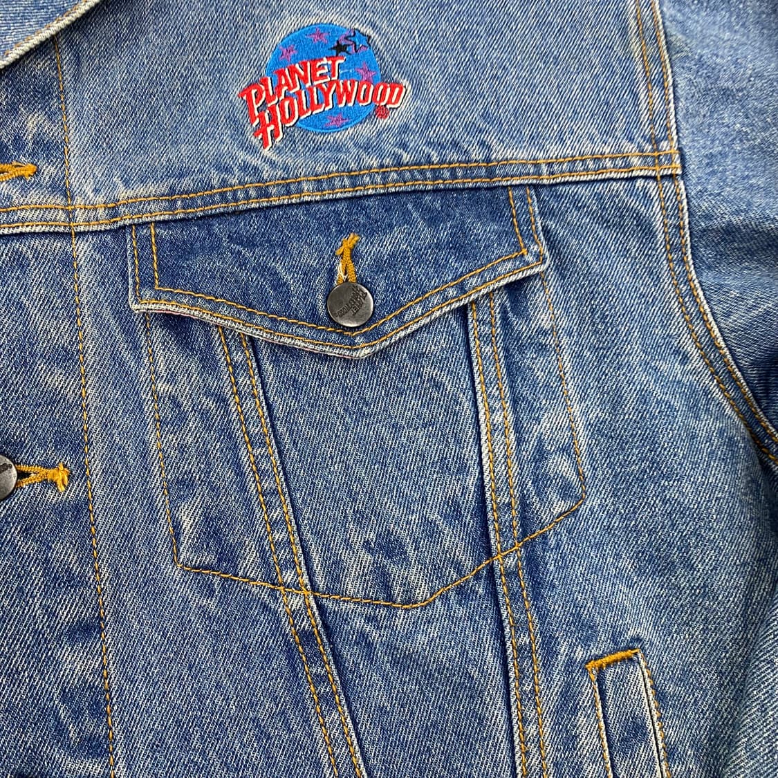 90s 플래닛헐리우드 네슈빌 자수 빅로고 데님 자켓 (105) 상품이미지6