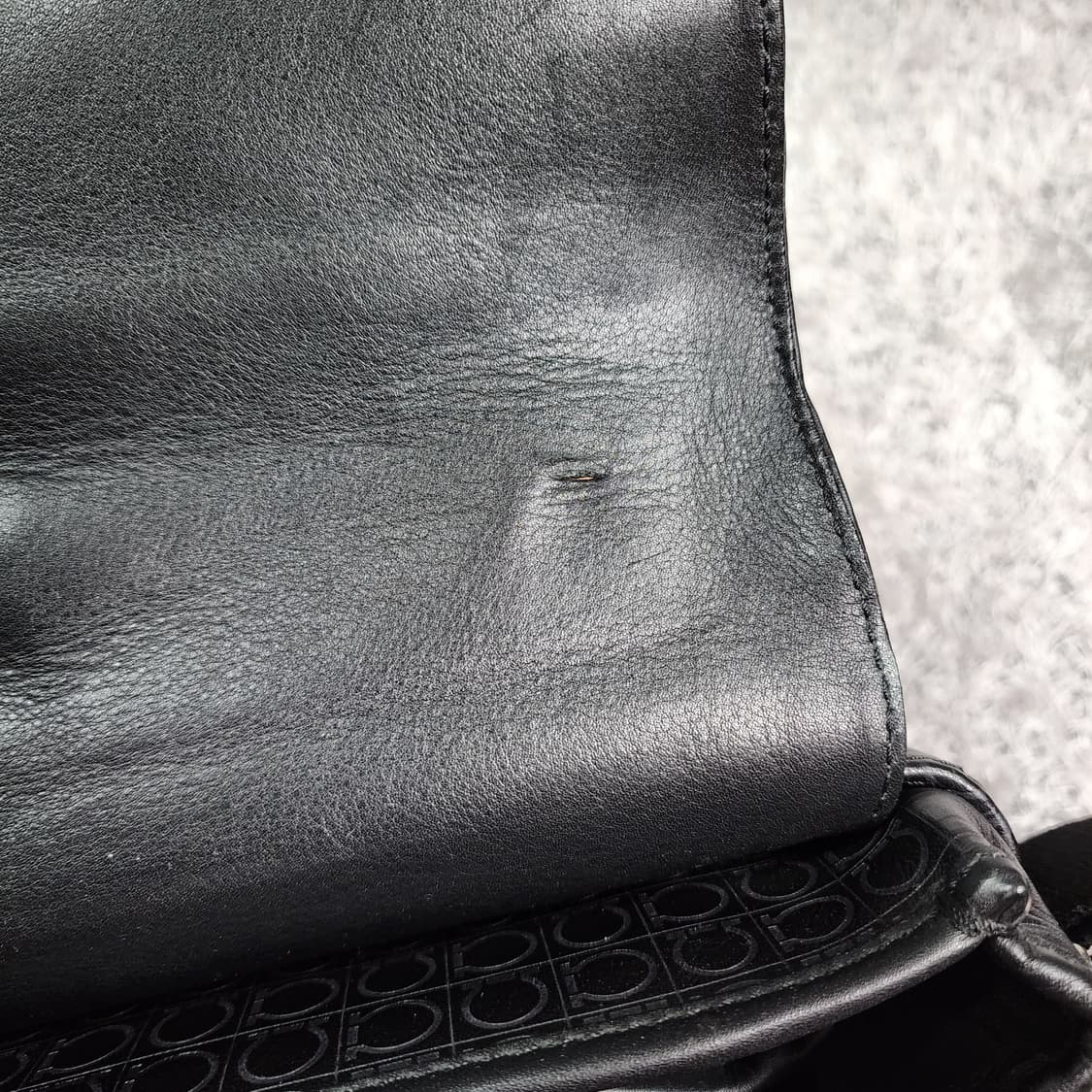 페라가모 레더 브리프케이스 서류가방 토트백 상품이미지7