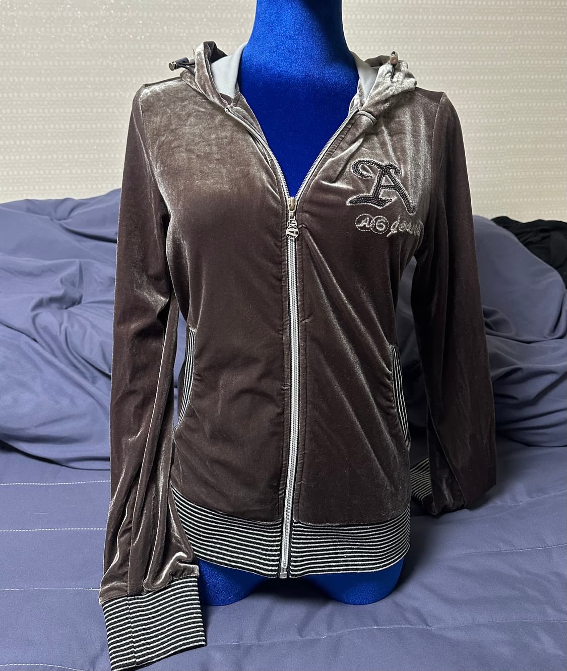 빈티지 벨벳 집업 상품이미지1