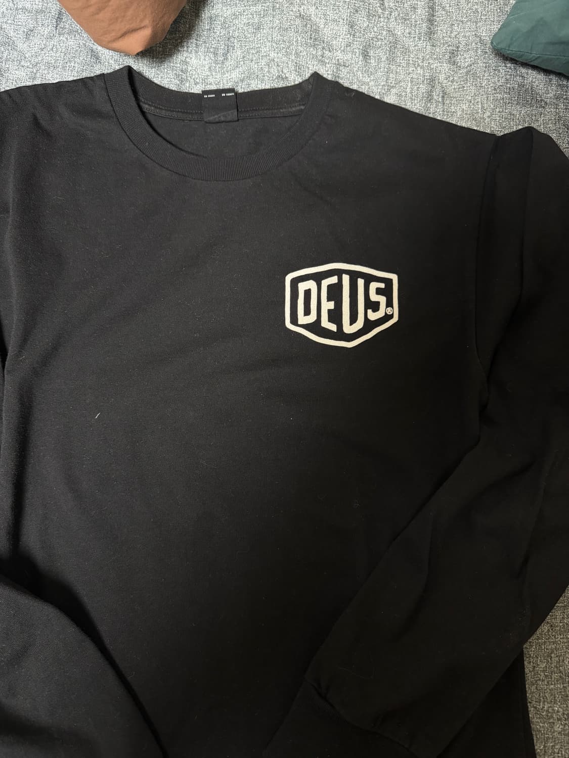 [s]데우스 롱슬리브 상품이미지3