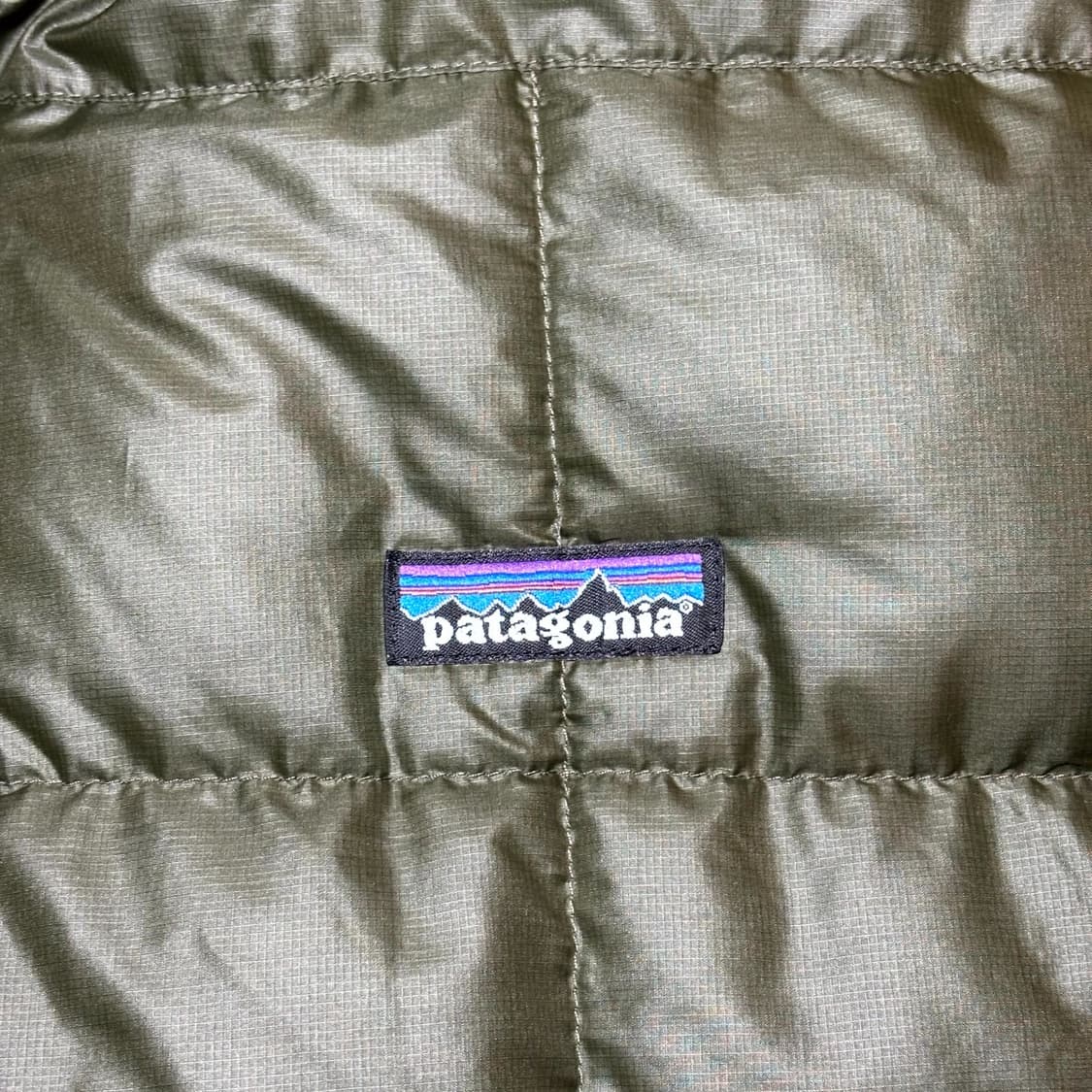 파타고니아 배터시 경량패딩 올리브그린 상품이미지3