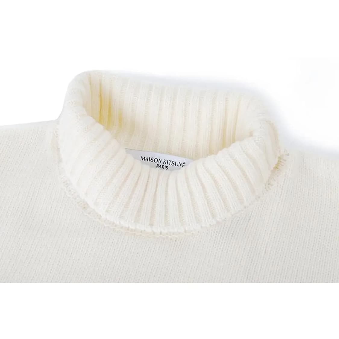 메종키츠네 22FW 폭스헤드 오버사이즈 하이넥 스웨터 상품이미지3