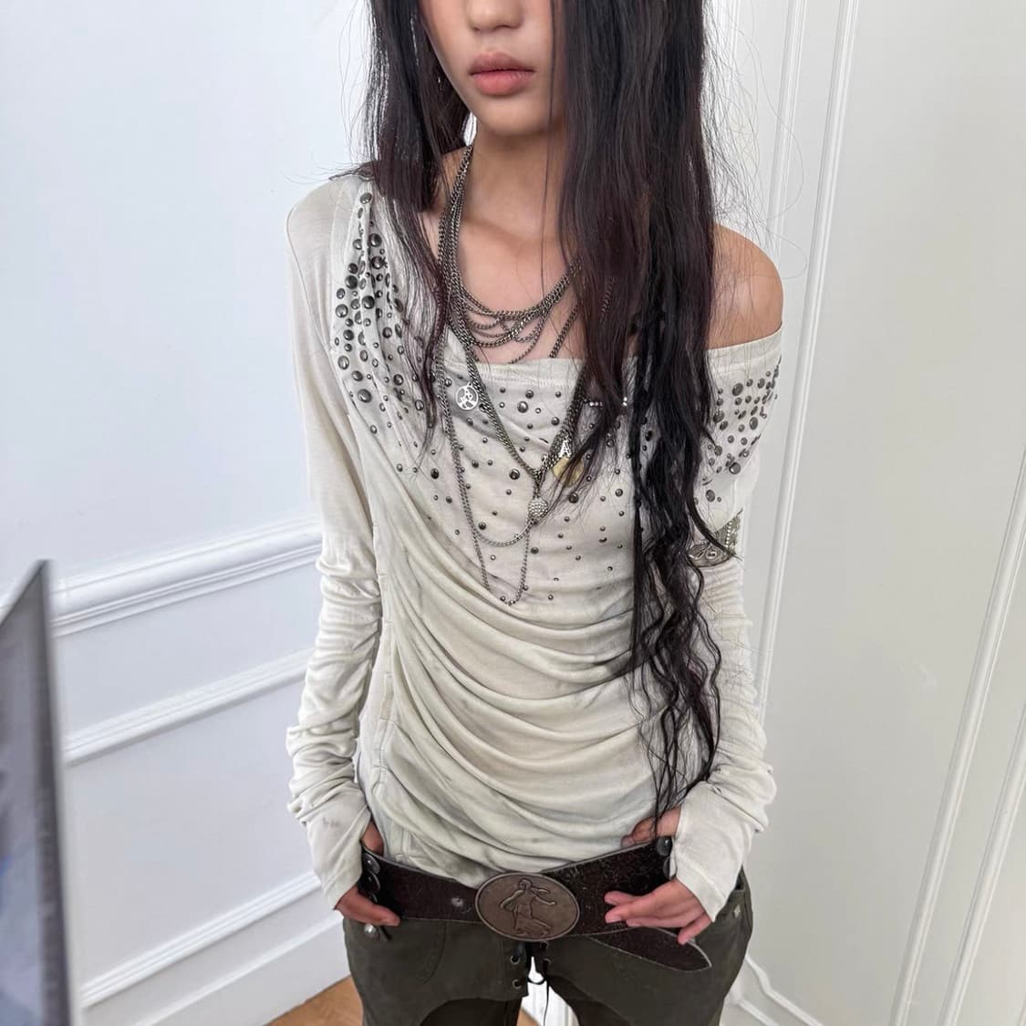 더블펀치 멀티웨어 레트로 프린트 비즈 긴팔티 상품이미지1