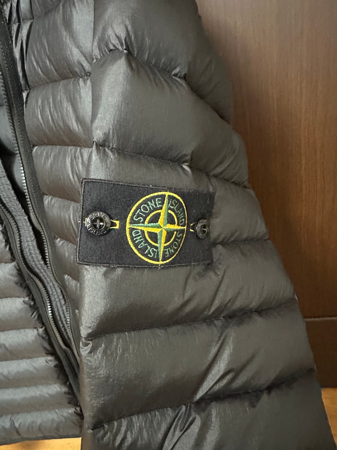 스톤아일랜드 룸우븐 경량패딩 상품이미지2