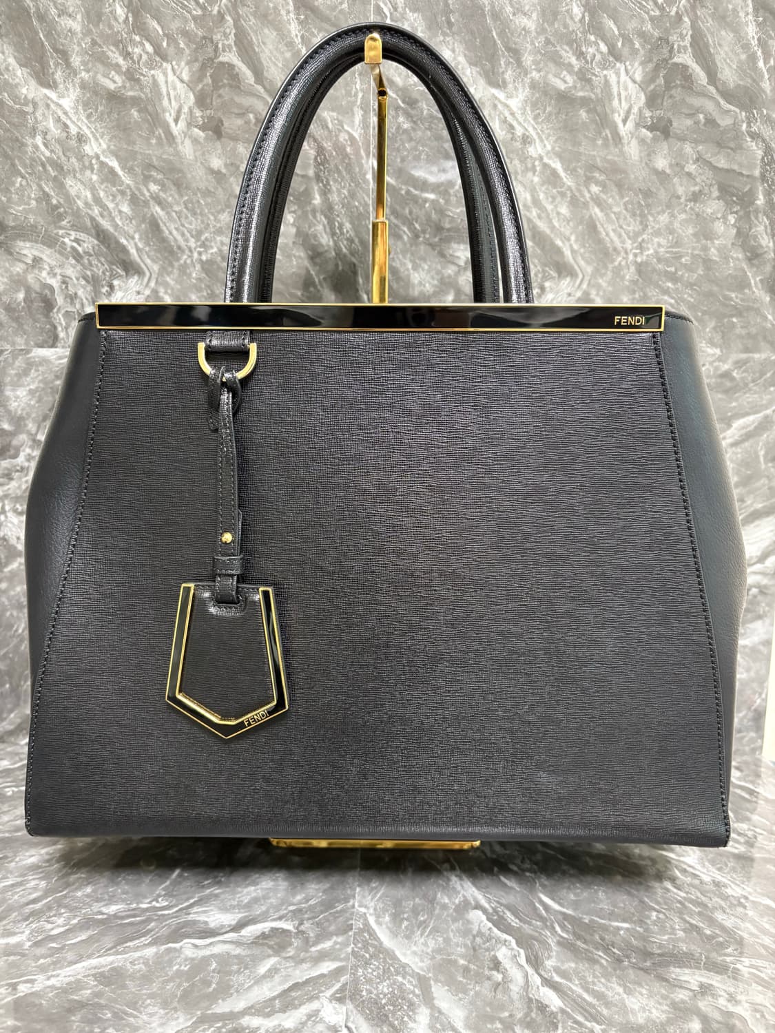 펜디 투쥬르 미듐 토트백/숄더백 상품이미지1