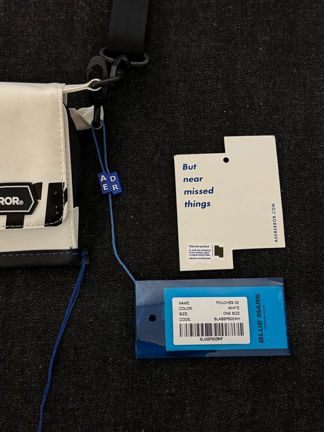 아더에러 트레이스 파이온 파우치 상품이미지9