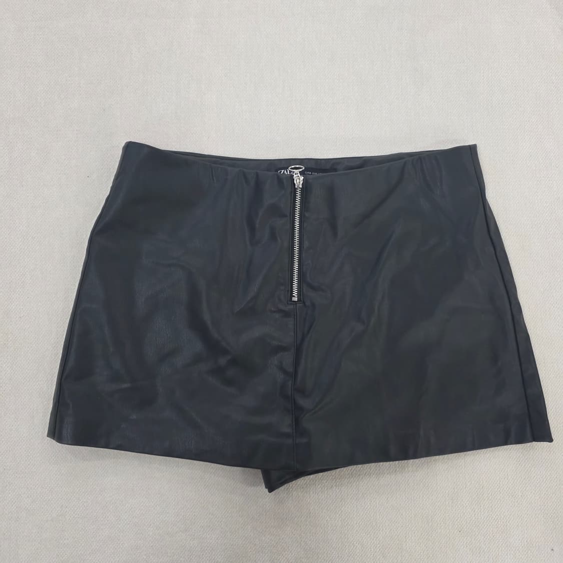 [26] 자라 인조가죽 미니팬츠 페이크 레더 숏팬츠 1231J 상품이미지2