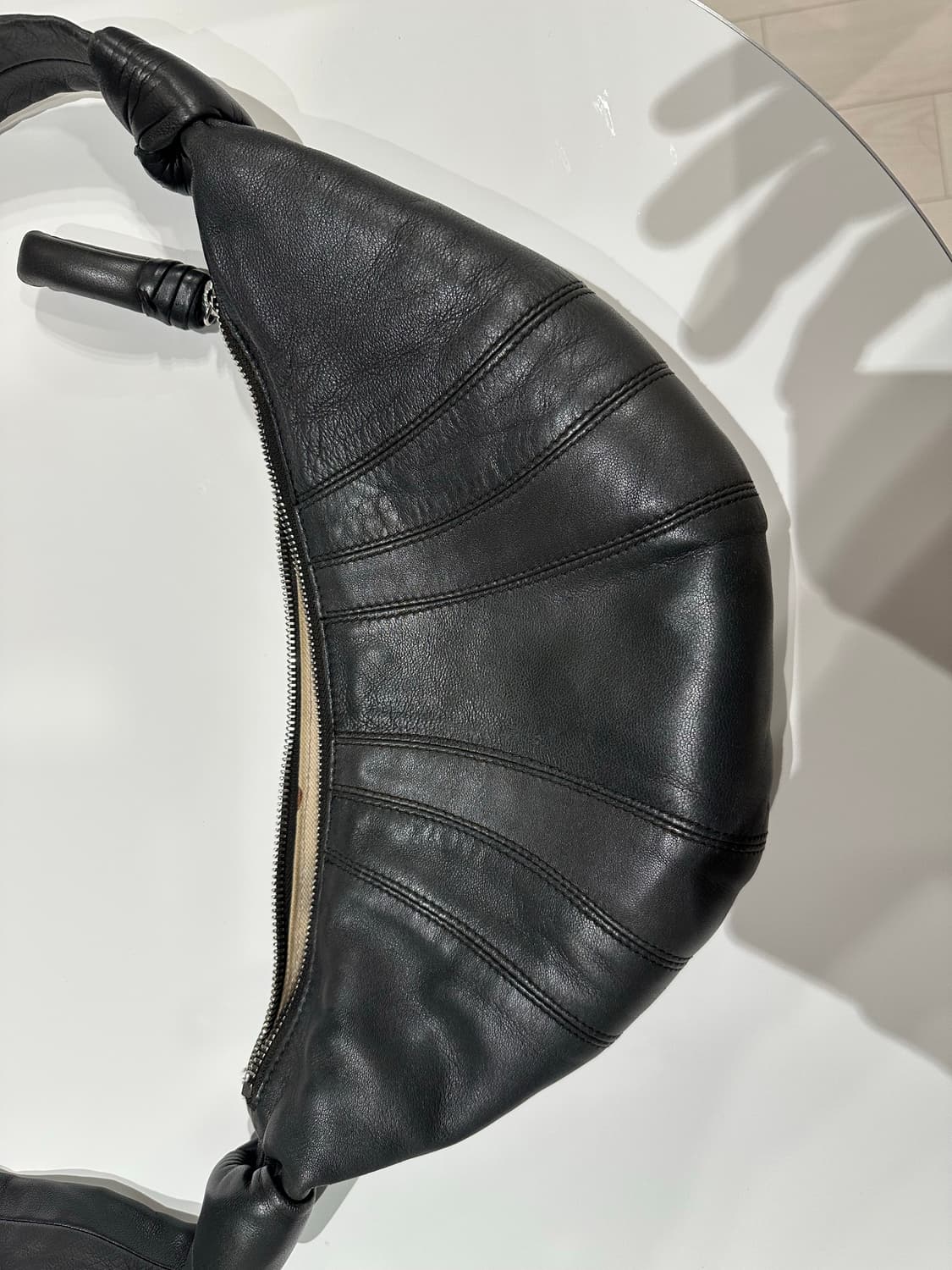 르메르 크루아상 범백 스몰 사이즈 팝니다 상품이미지1