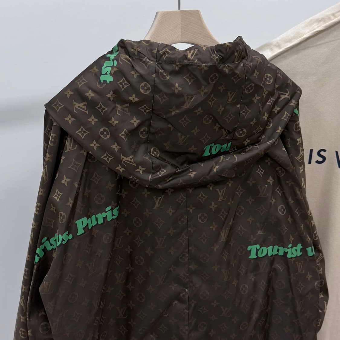[S+급/56] 루이비통 모노그램 투어리스트 퓨어리스트 바람막이 자켓 상품이미지5