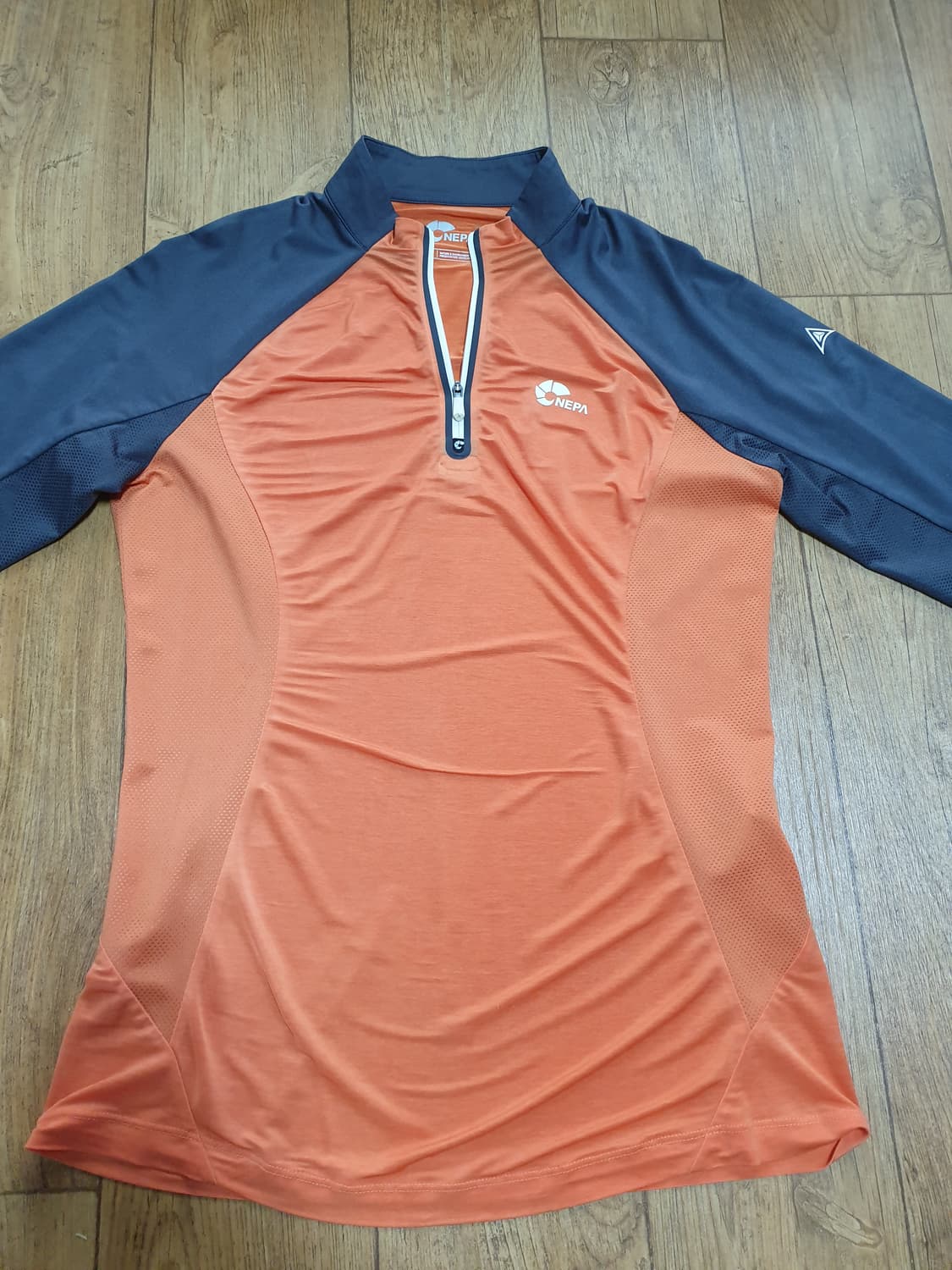 1006 네파 아웃도어 반집업 95 사이즈입니다 상품이미지2